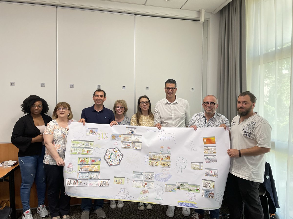 OBM_Constru's tweet photo. [ACTUS] En 2 semaines, c'est encore 2 nouveaux séminaires pour nos équipes Fonctions supports et Production propre.
Au programme :
👷‍♀️👷‍♂️ Ateliers métiers
🏗️  Visite de chantier
🌏🌳 Fresque de la Construction

#constructionbois #constructionbascarbone #obmconstruction https://t.co/kgSP52ummn