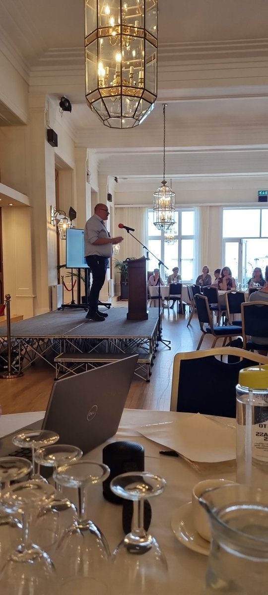 lbuckle01's tweet image. @frazerunderwood opening the @CornwallIoSAdvP #AdvancedPractice conference 
#CIoSAPsConnect