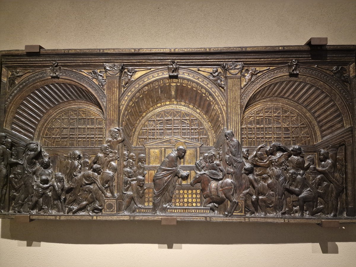 Early morning view of the #Donatello exhibition at V&A. Reminder of just how radical his work must have seemed in the 1430s and how brave those commissioning the new style would have been at the time. Bravo Prato cathedral....and many others....