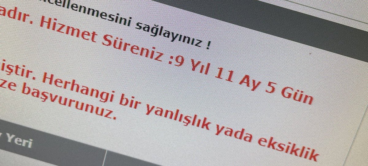 Sayın Milli Eğitim Bakanı Yusuf Tekin:
Seçimden önce Uzman Öğretmenlik süresi 5 yıla düşecek denildi.
Şu an 9 yıllık öğretmenler bile başvuramıyor.
Başvuru için son tarih 9 Haziran.
Ya bu süreyi uzatın ya da kanunu bir an önce çıkartın. 
Öğretmenlerimiz mağdur olmasın!