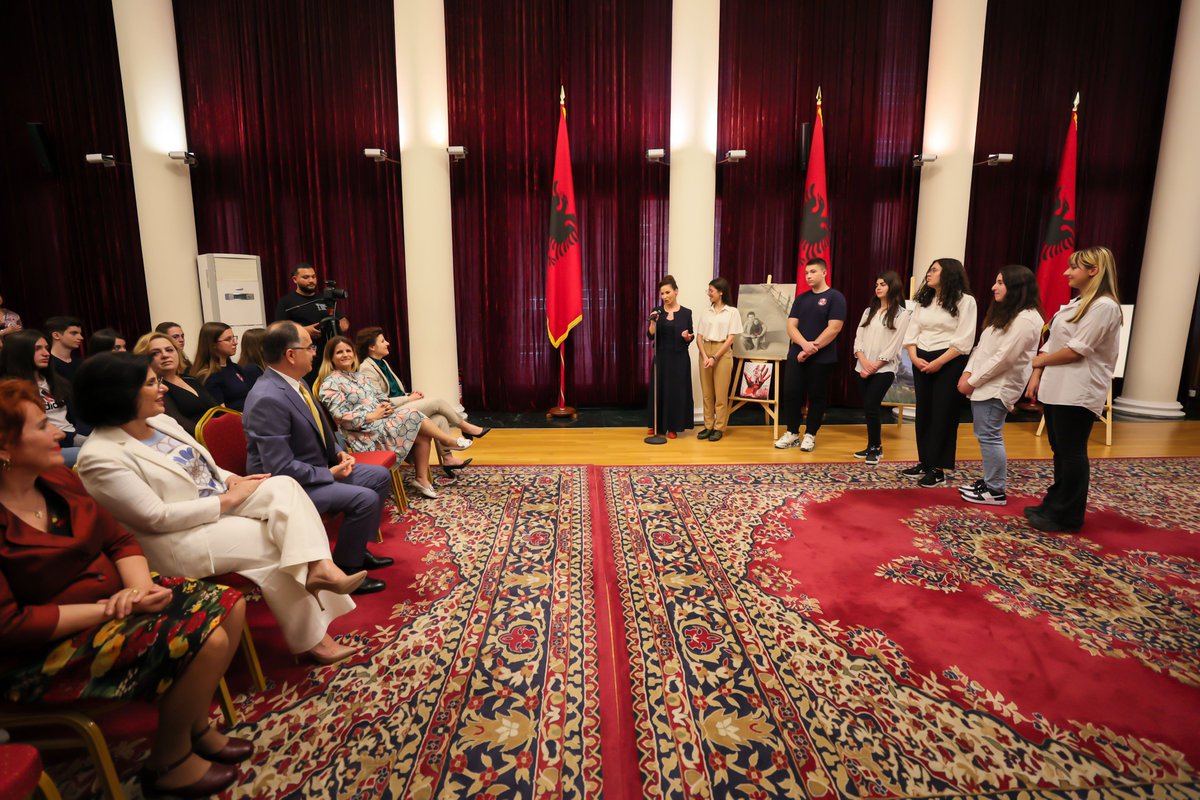 IDMCal's tweet photo. The artworks of the "Ask your Grandparents" contest took stage at the exhibition held at the premises of the Presidency of Albania on June 5th &amp; 6th!  
 Greeting words were held by President @BajramBegajAL &amp; First Lady Armanda Begaj, under whose patronage the exhibition was held. https://t.co/lDvvqWAk91
