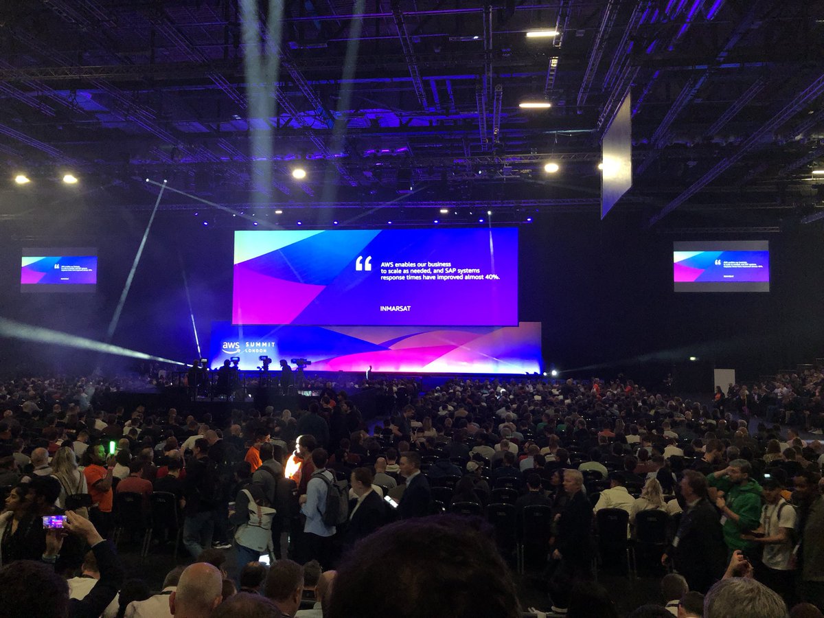 luke_chap's tweet image. Prime seating (pardon the pun) @awscloud #awssummit #aws