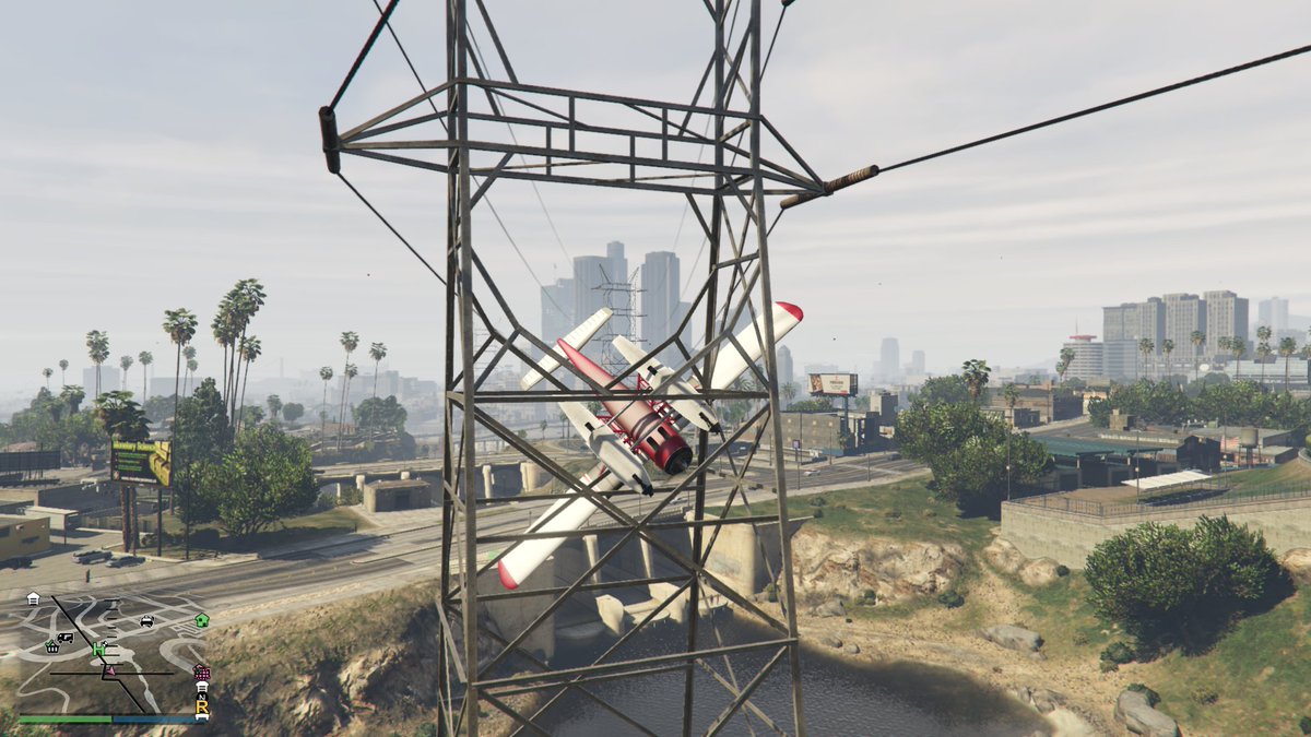 AYA06280's tweet photo. こんなことある？（笑）
#GTAV https://t.co/ParPcLNbZk