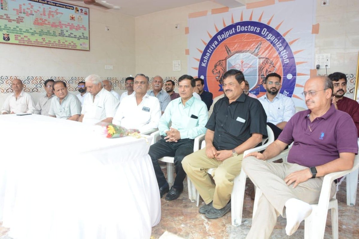 RoyalCorazon_'s tweet photo. Date:04/06/2023
We the doctors of KRDRO Bhavnagar have successfully organised A MEGA MEDICAL CAMP at Budhel, Bhavnagar.
At camp many people have taken benefits of it,we also arranged a centre for MAA card registration.
More than 14 specialists gave their valuable time for camp. https://t.co/igGMicpfTn
