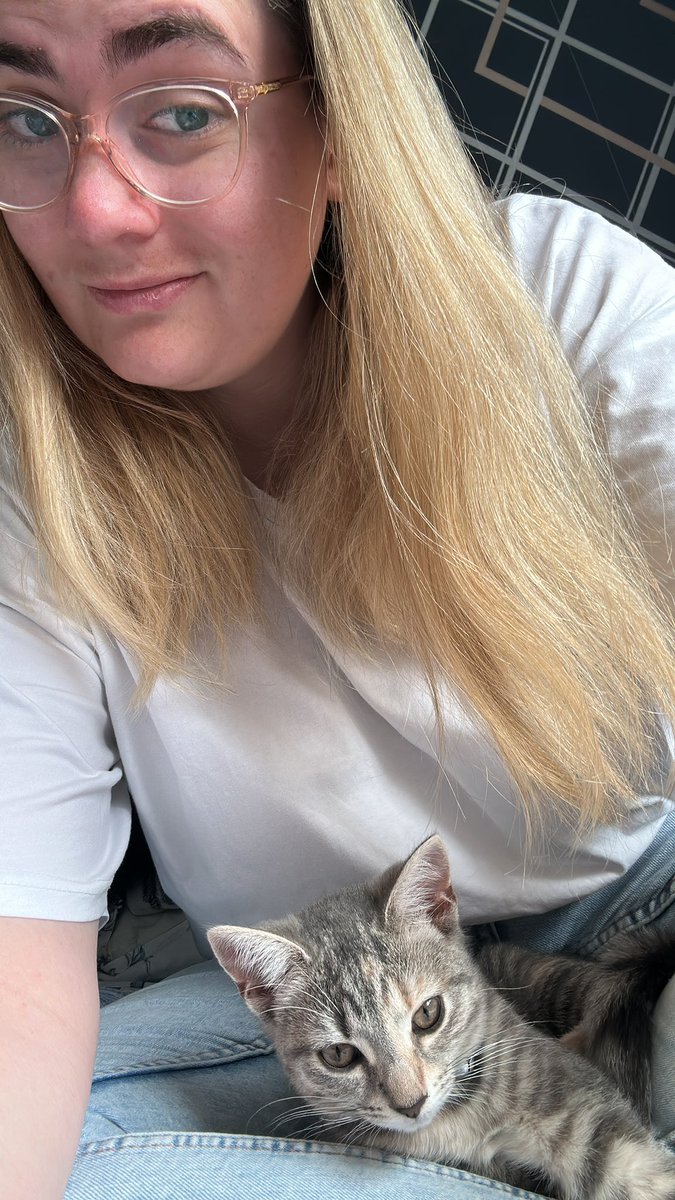 One of my patients nominated me for a Learning Disability Nursing award and had the judging interview today so my Kitten Dotty sat with me for good luck 😂🐱🐈
#LearningDisabilityNursing