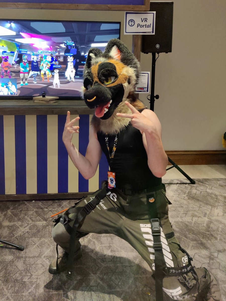 I still think that this VR portal at #Confuzzled was a super nice idea! 👀👀 #GSD #CFz2023