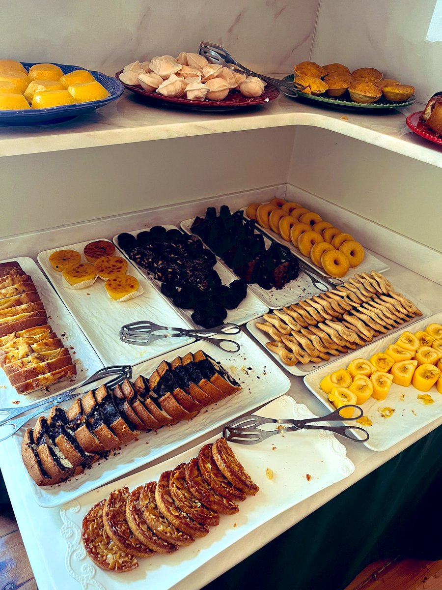 GM 🇵🇹
Who is in #Lisbon?

Let’s go <a href="/NFCsummit/">NFC SUMMIT - LISBON - JUNE 4-6 2025</a> before I finish all it and fall dead from sugar overdoses 😝

Looking forward to see my frens #NFTCommunity 
<a href="/theog__/">Theo Goodman</a> <a href="/magall_art/">MAGALL.ART 🟣</a> <a href="/Thenizzar/">Nizzar</a> @NFTTallinn <a href="/crowd_punk/">crowdpunk</a>