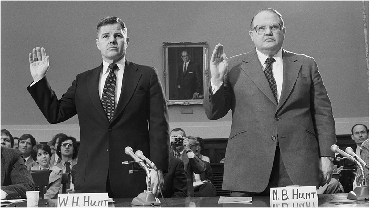 1/ ‘Silver Thursday’ is the most infamous day in modern history for silver investors.

Here’s the story of how the Hunt brothers used their inheritance to corner the silver market – convinced the inflationary pressured would destroy the value of the US Dollar.

Sound familiar? ⬇️