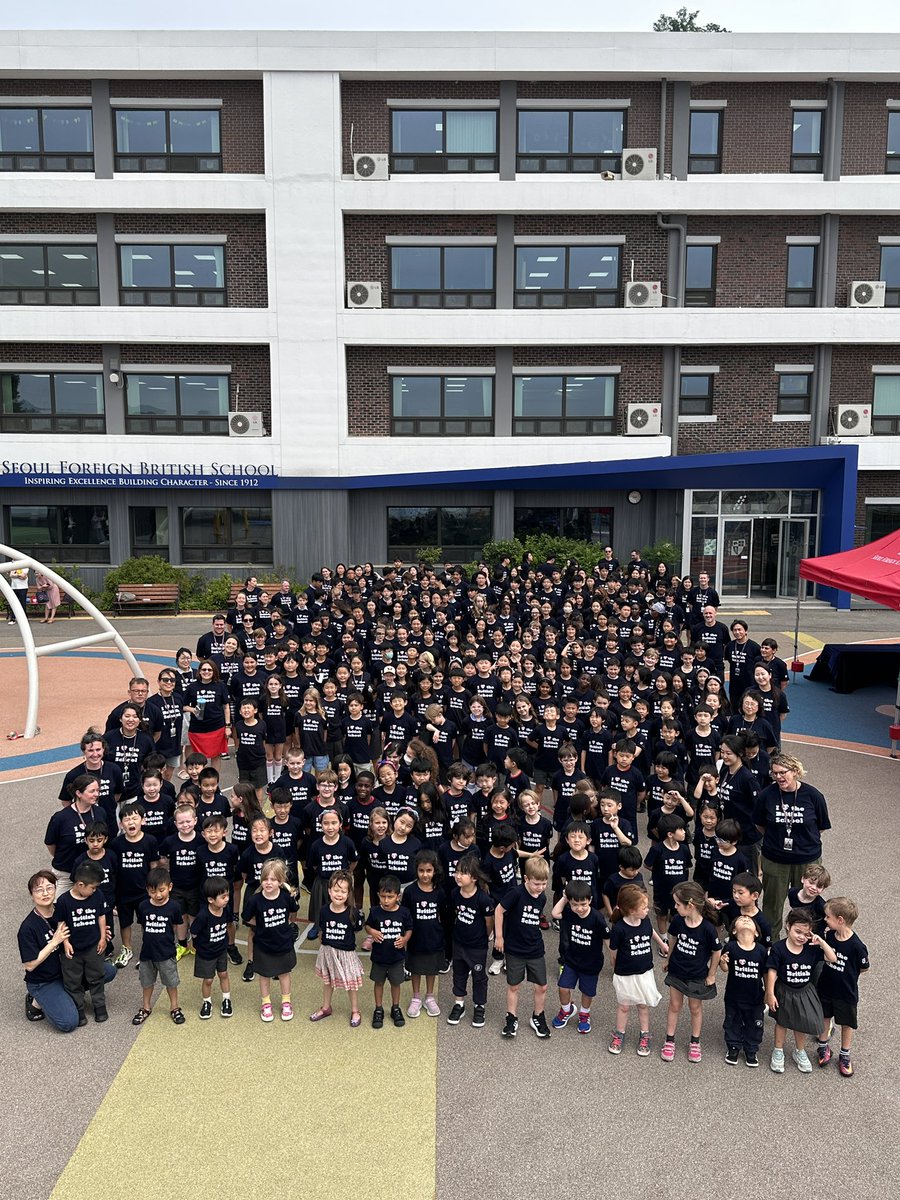SFBritishSchool's tweet photo. We are #seoulforeignbritishschool and WE LOVE it! What a great year. Thanks for t-shirts parents! @SFS1912 @FOBISIA1 @IC_Association https://t.co/Kat9oD9mKK