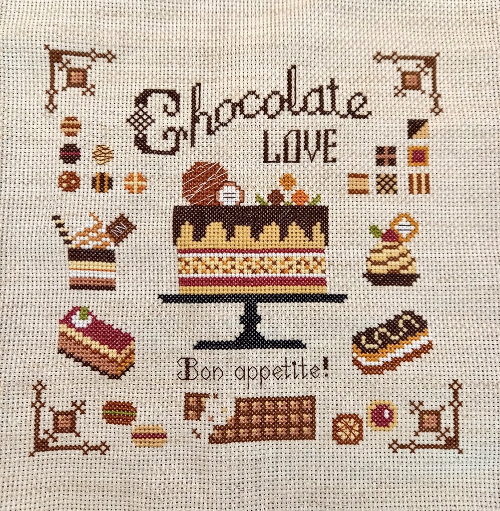 完成しました🍫

#クロスステッチ #crossstitch 
#chocolatelove #ステッチイデー