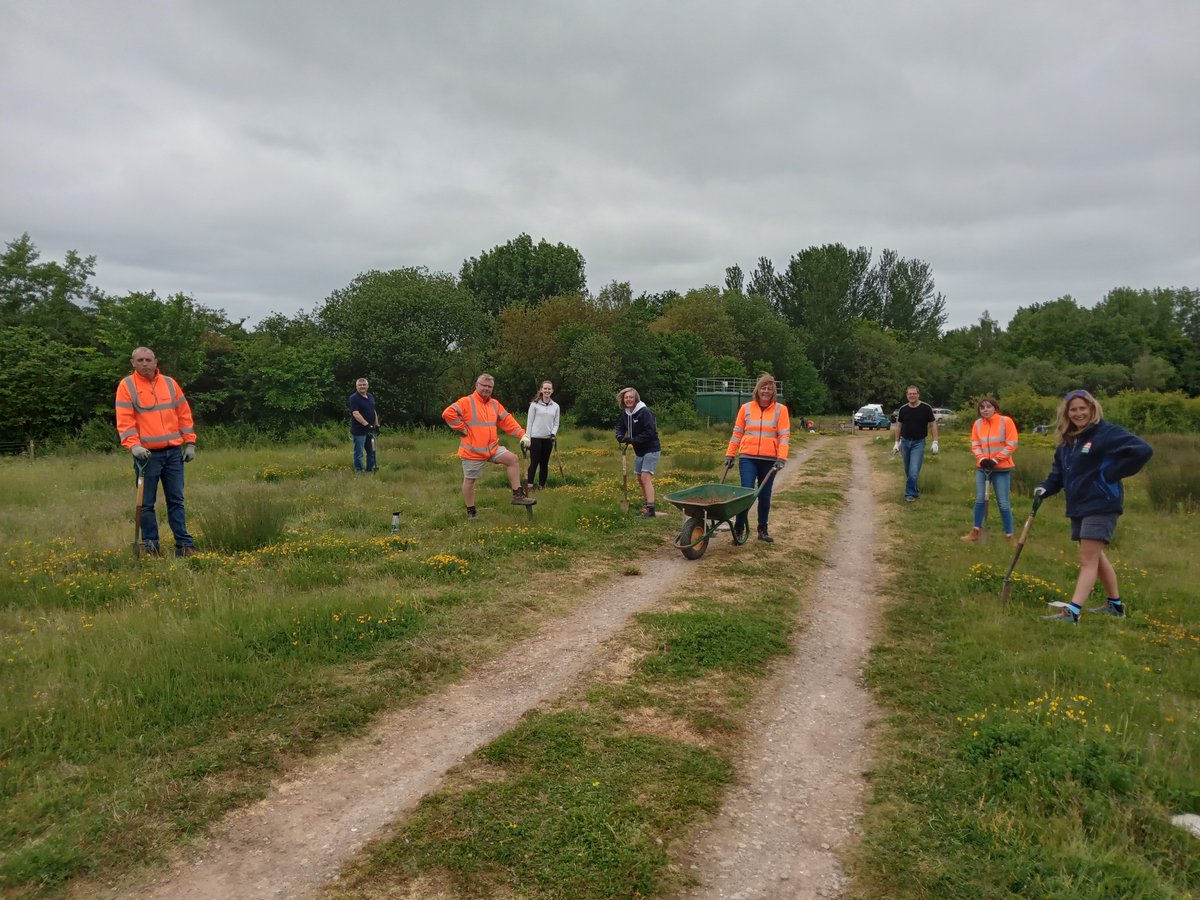 WKWTDunsmore's tweet photo. Thanks to staff from Hanson for their hard work yesterday, and to @BCWarwickshire for the excellent task of habitat creation for dingy skippers! Also, check out the amazing orchids that were on site at Ryton Meadows!
#Network4Nature #ExploreDunsmore https://t.co/7w5PQHmA0e