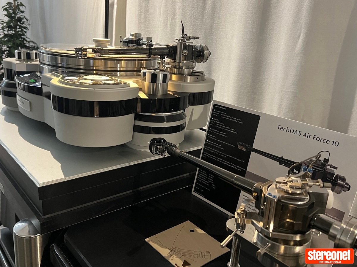 The new Air Force 10 tonearm from @TechDAS1 broke cover in Munich. READ MORE 👉 stereonet.com/uk/news/techda… #hifinews #audiophile #stereonet #snuk #highend #highendhifi #stereolux @Absolute_Sounds #luxuryaudio #luxuryhifi #analogaudio #vinyl #highendmunich2023