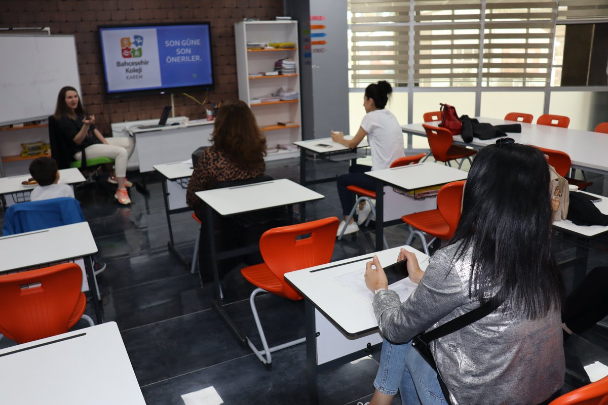 Bahçeşehir Koleji Nevşehir Kampüsü lise rehberlik birimi tarafından 12. Sınıf velilerine sınava 10 gün kala nelere dikkat edilmesi gerektiği ile ilgili sunum yapıldı. 
#bahcesehirkoleji
<a href="/halisuluer/">Halis uluer</a>