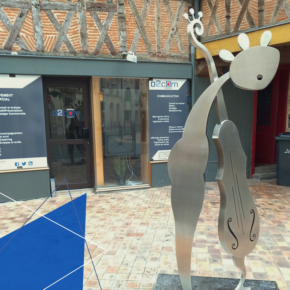 D2com1's tweet image. Voici notre nouvelle collègue qui vient juste d’arriver chez D2com,
merci à @AggloAgen, vous pourrez venir visiter et admirer ces œuvres dans toute la ville !

#oeuvre #agence #D2com #visite #collegue