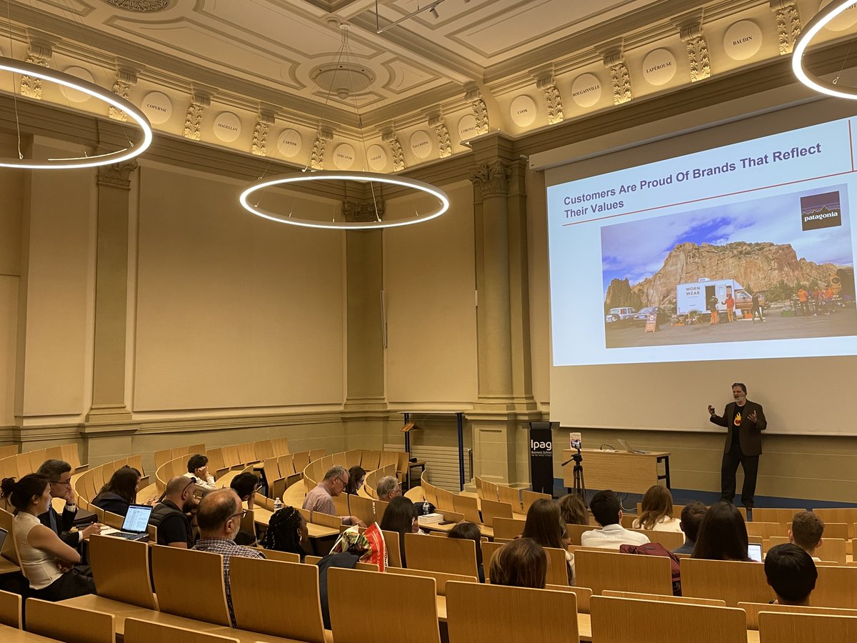 IPAG Business School tweet media