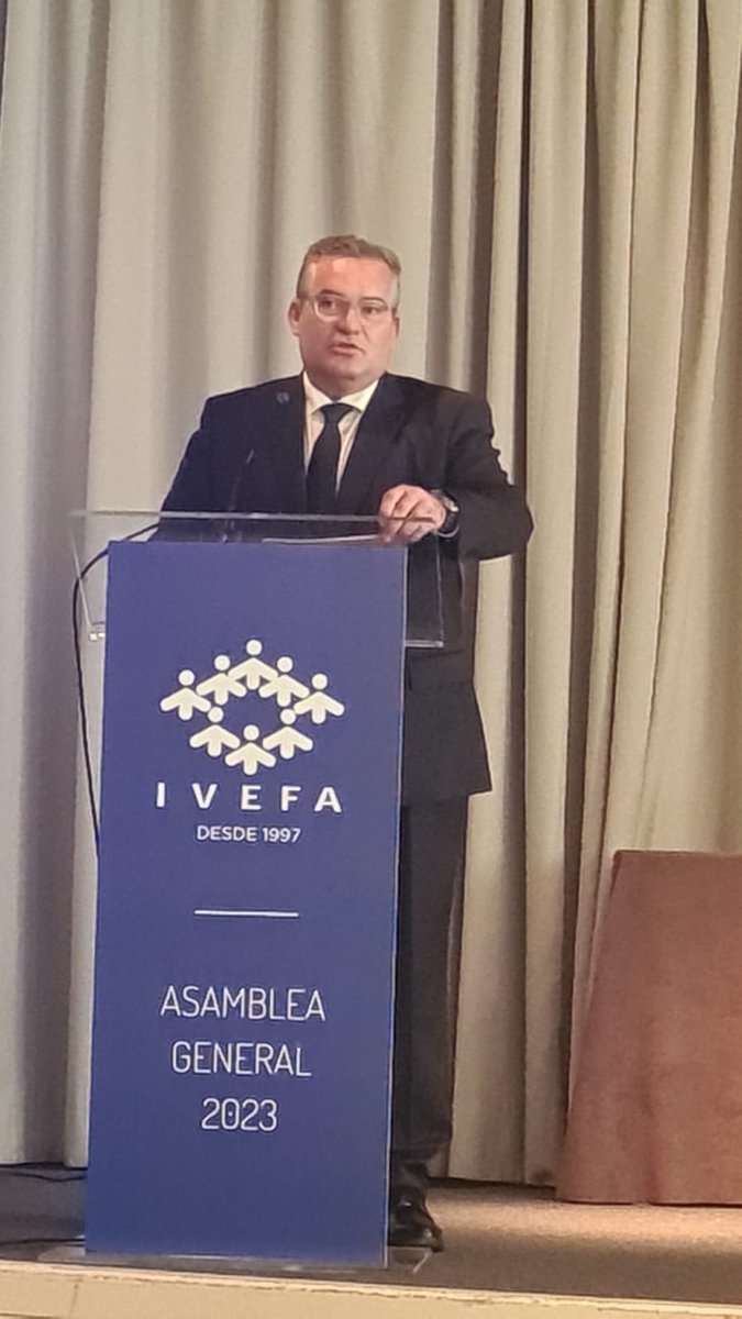 Tras disfrutar de la ponencia de #RicardoCabeza, en la que hemos podido conocer la historia de <a href="/GrupoElGaitero/">Grupo El Gaitero</a>, hemos escuchado al presidente de <a href="/IVEFAasociacion/">IVEFA</a>, <a href="/Pacovallejo5/">Pacovallejo</a>.

#AsambleaIVEFA23 #EmpresaFamiliar #AVEmpresarios