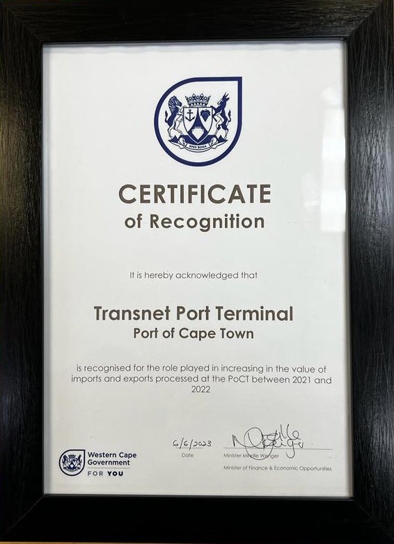 TPT_Transnet's tweet photo. We wish to extend our gratitude to the Western Cape Government for its recognition of the increase in the value of exports and imports handled through our Cape Town Container Terminal and the Cape Town Multipurpose Terminal. Thank you. #SeriousAboutService #TPTAtWork https://t.co/TMs6BRWjcE