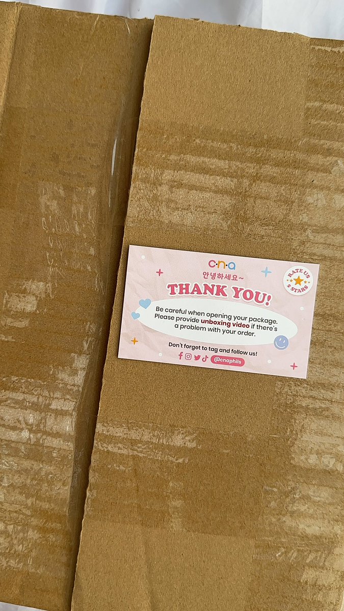 binnie_nonna's tweet photo. #binnie_mails 💌 for today  from CNA😼 ordered yesterday (june 6) arrived agad today 😮 my entry for their djj ga hehe pick me @CNAPhils ✨ #CNA_PABANGO #NCTDoJaeJung_Manila https://t.co/Uw0qqBUtMx