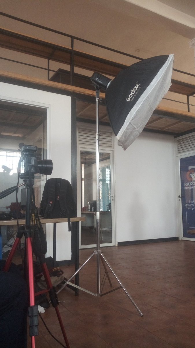 WASSWAMUBARAKug's tweet image. Day 3 of our #creativemasterclass @TheVillageUG #jinja 
Every idea that you learn or get adds value to your presence and competency in the market. @BigmanStudiosUg @rctjinja @Robustakings