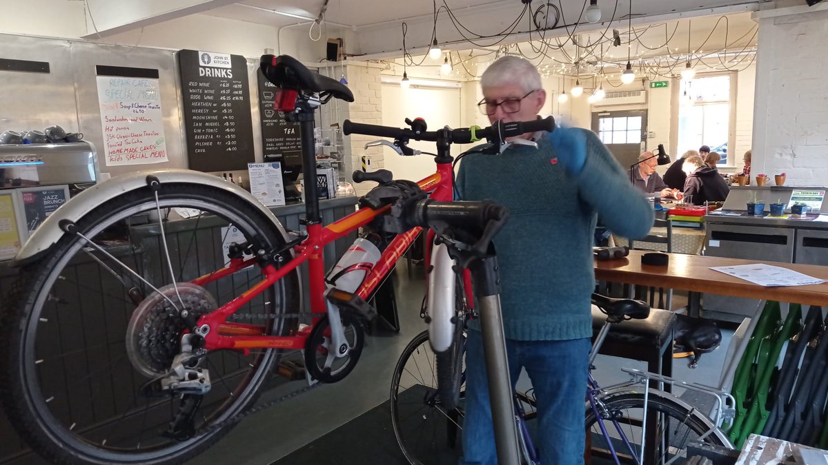 Just a reminder that we have our monthly #repair Cafe happening this Thursday 5-8pm and you can bring your #bike along if it needs a bit of TLC to help you get out and cycling on it! <a href="/HelpSheffield/">Help Sheffield</a> <a href="/SheffSustainNet/">Sheffield Sustainability Network</a>