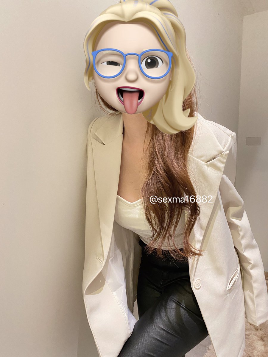 你們的人妻回來了

今天終於可以上班了，確診這幾天都跟老公分房睡

好險有那些抖內加賴的男人偷偷陪我

我也跟他們分享我喜歡看的A片

謝謝大家陪我度過好幾個寂寞的夜晚 https://t.co/o62mkWMClW