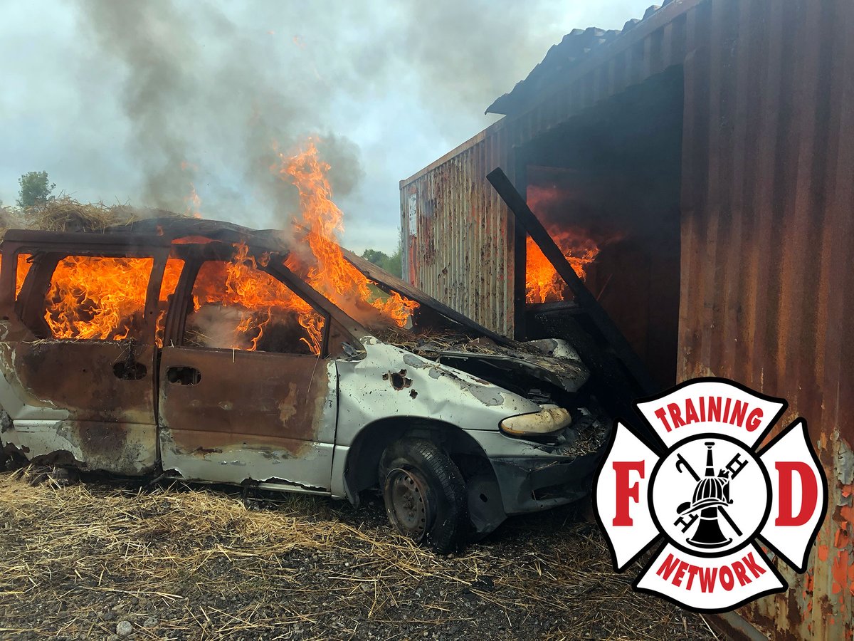 Dispatched for a car into the building… #FireCombat #FDTN #fdtraining #firetraining #livefire #RIT #firegroundops #engineops #truckops #tailboard #training