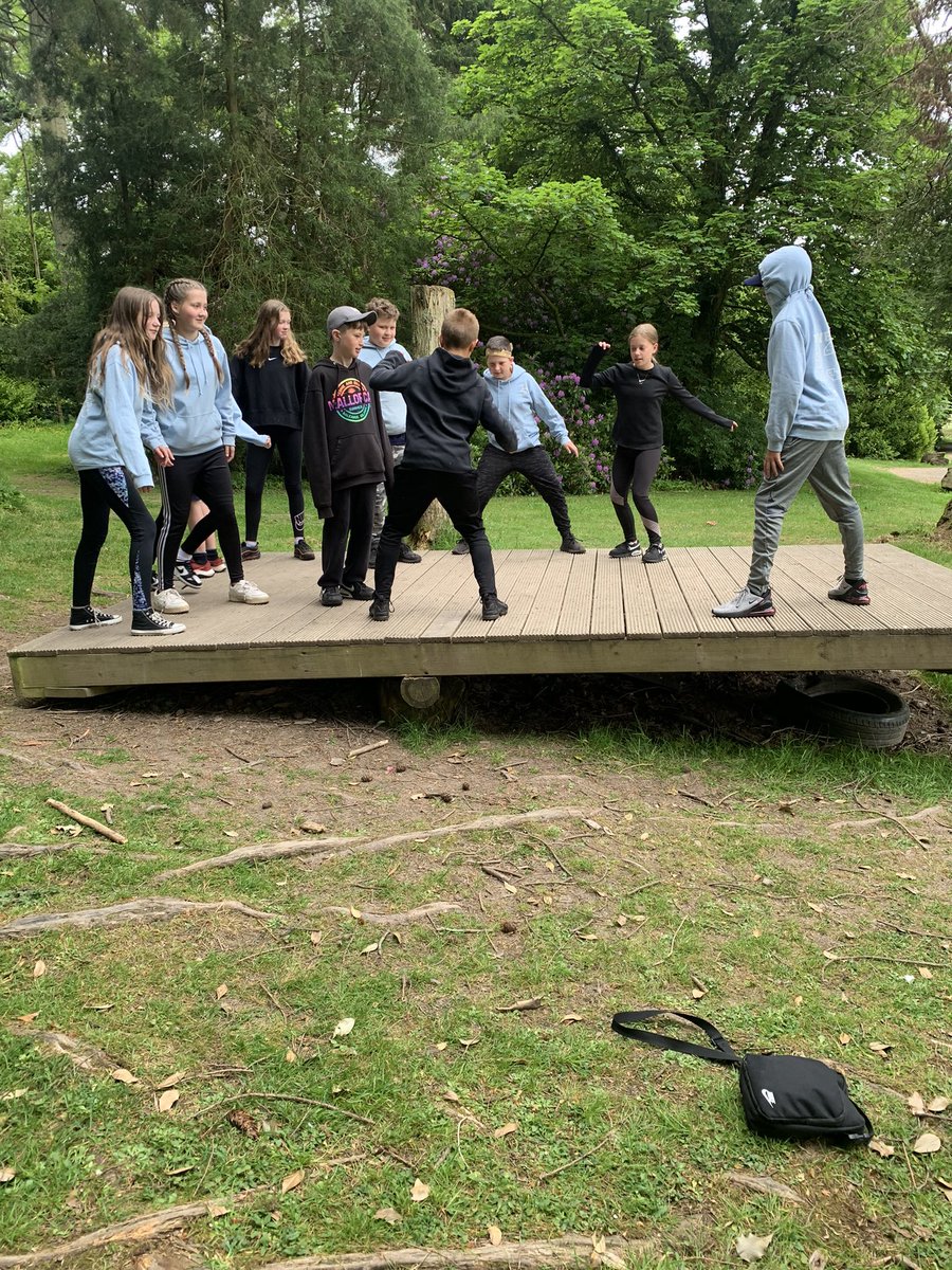 IE does team work make the dream work? @MissTolandLVPS <a href="/MrMurphyLVPS/">Mr Murphy & P5M</a> <a href="/mrselliottlvps/">Mrs Elliott LVPS</a>