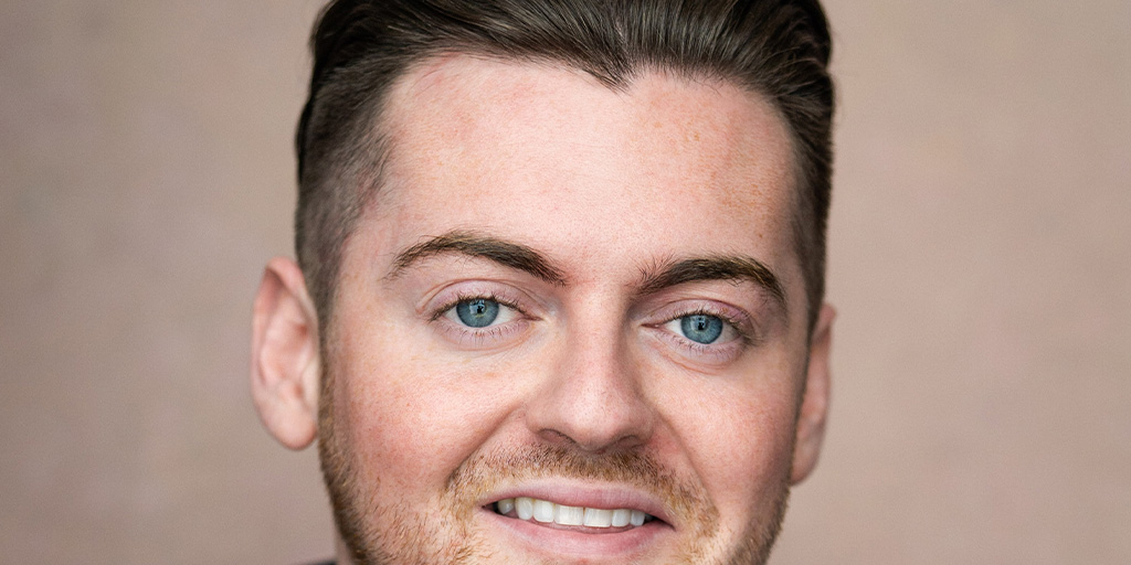 UK News Group (@uknewsgroup) on Twitter photo Great 'Spotlight On' today, it's with <a href="/reecedonnelly_/">Reece Donnelly</a>, CEO & Principal at Theatre School of Scotland & Theatre College of Scotland
Click here to read more -> bit.ly/3NiroID
-> #Interview #SpotlightOn #Entrepreneur #TheApprentice #UKNewsGroup #Scotland Great 'Spotlight On' today, it's with <a href="/reecedonnelly_/">Reece Donnelly</a>, CEO & Principal at Theatre School of Scotland & Theatre College of Scotland
Click here to read more -> bit.ly/3NiroID
-> #Interview #SpotlightOn #Entrepreneur #TheApprentice #UKNewsGroup #Scotland