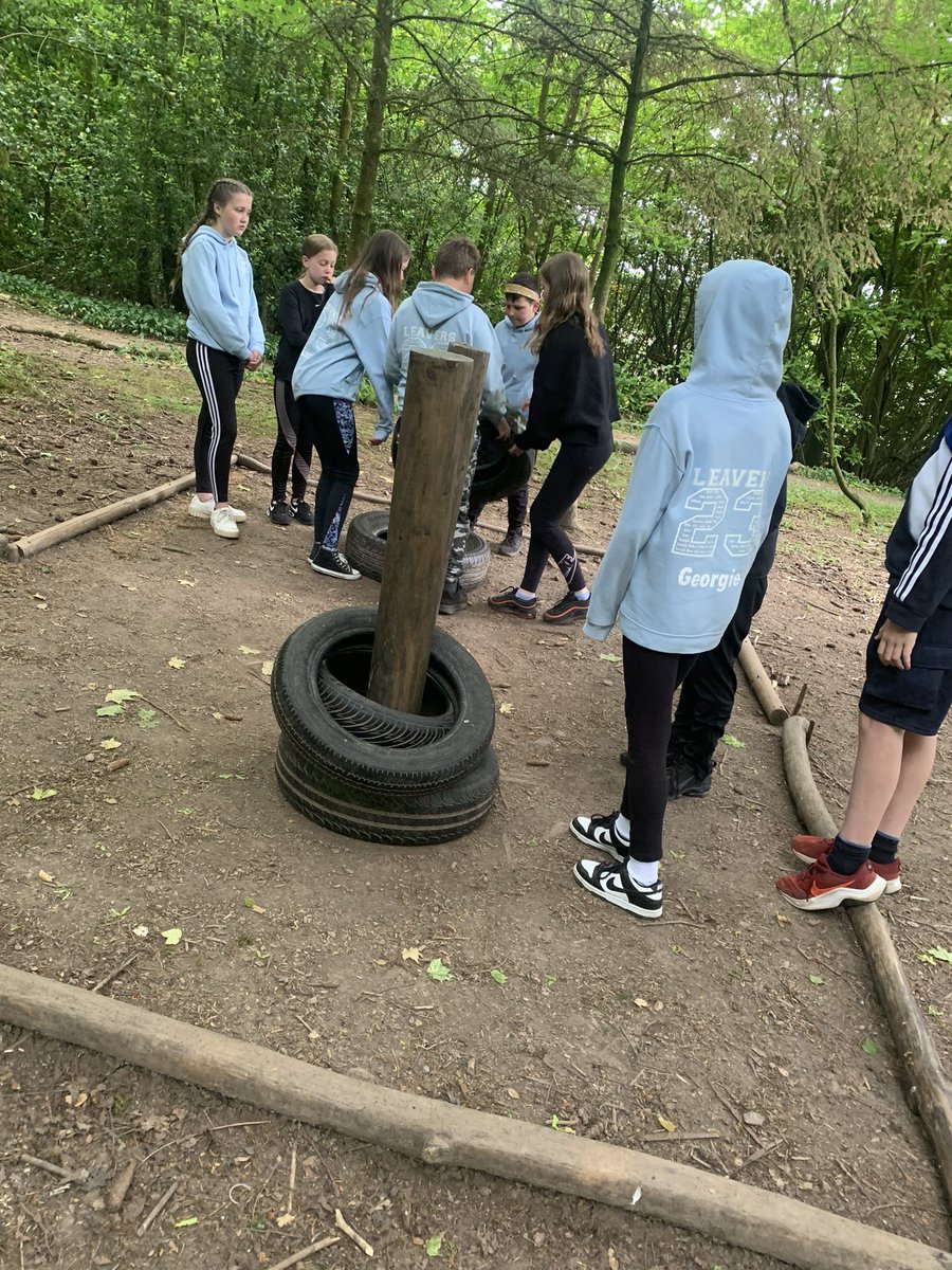 IE does team work make the dream work? @MissTolandLVPS <a href="/MrMurphyLVPS/">Mr Murphy & P5M</a> <a href="/mrselliottlvps/">Mrs Elliott LVPS</a>