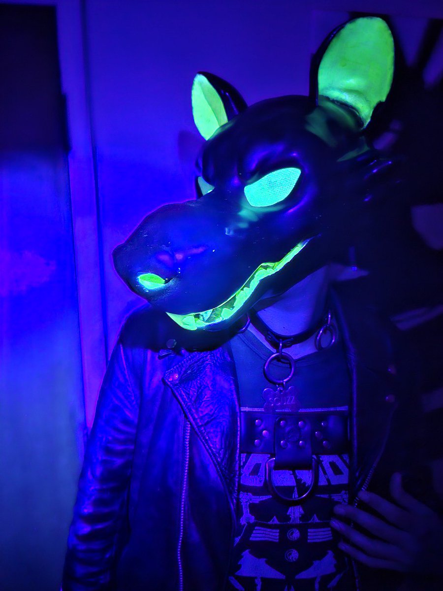 Elain3p1's tweet photo. Splinter (painting from the customer)
#furry #furryfandom #fursuitcommissions #fursuithead #fursuitfriday #fursuitbuilding #fursuiter #fursuit #FursuitEveryday #cosplay https://t.co/DKwR8AY7SJ