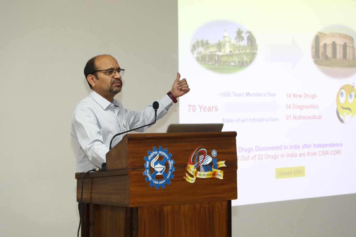 CSIR_CDRI's tweet photo. #DrSanjeevShukla @DrSanShukla, Coordinator, #SkillDevelopmentProgramme, welcomed the students during the orientation session and motivated young minds
@AICTE_INDIA @AIMtoInnovate @NITIAayog https://t.co/Z5rmZSKcJ1