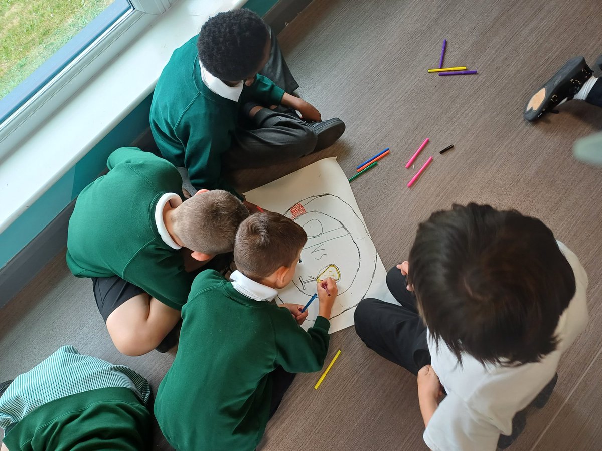 Ryedene's tweet photo. Year 4 having fun with Skylar and Eleanor with @parrabbola we have explored characters and drawn maps! @made_public @BasildonCouncil @streettaghq https://t.co/JRFjntt896
