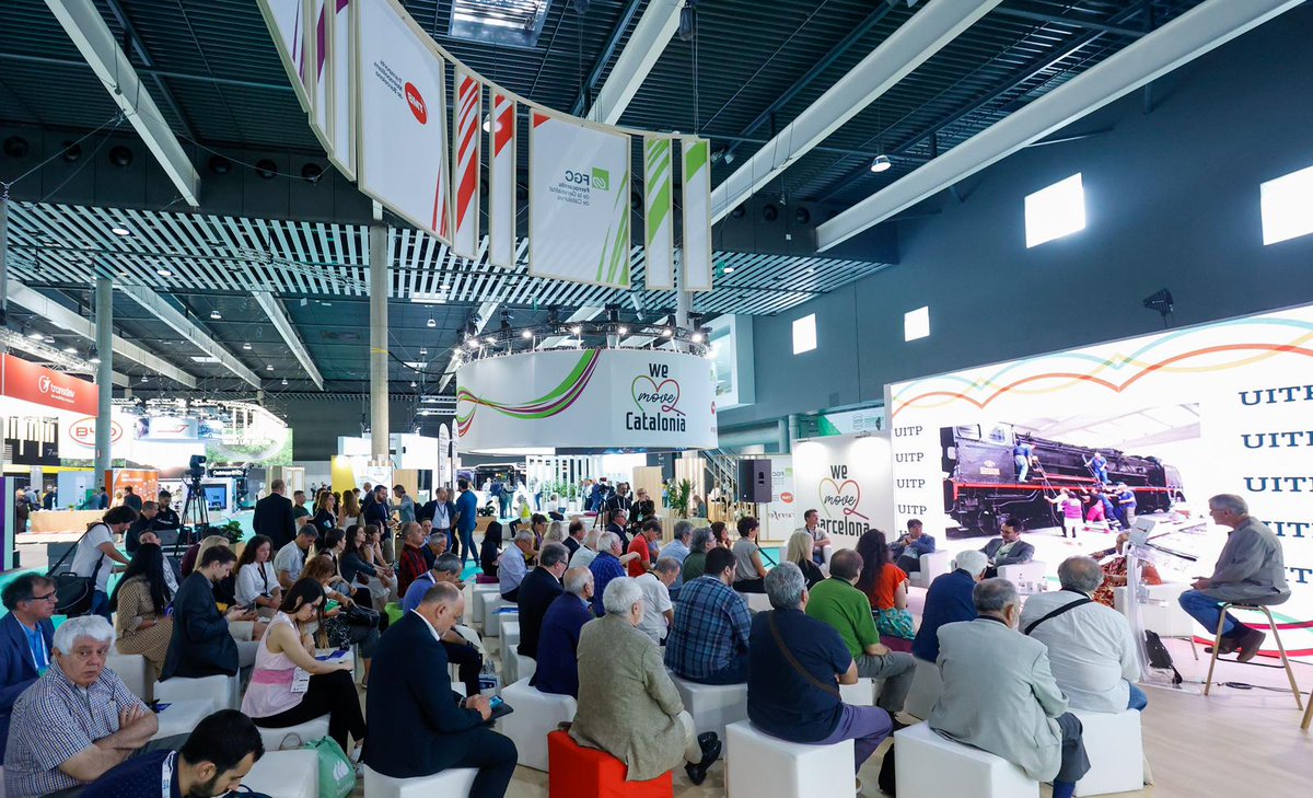 🚂 Aquest matí, s’ha celebrat al <a href="/uitpsummit/">UITP Summit 2023</a> la sessió dedicada al Patrimoni Històric 'La preservació i posada en valor del #patrimoni: acostant la mobilitat a les noves generacions', coincidint amb el 175è aniversari de l'arribada del ferrocarril a Catalunya #UITP2023