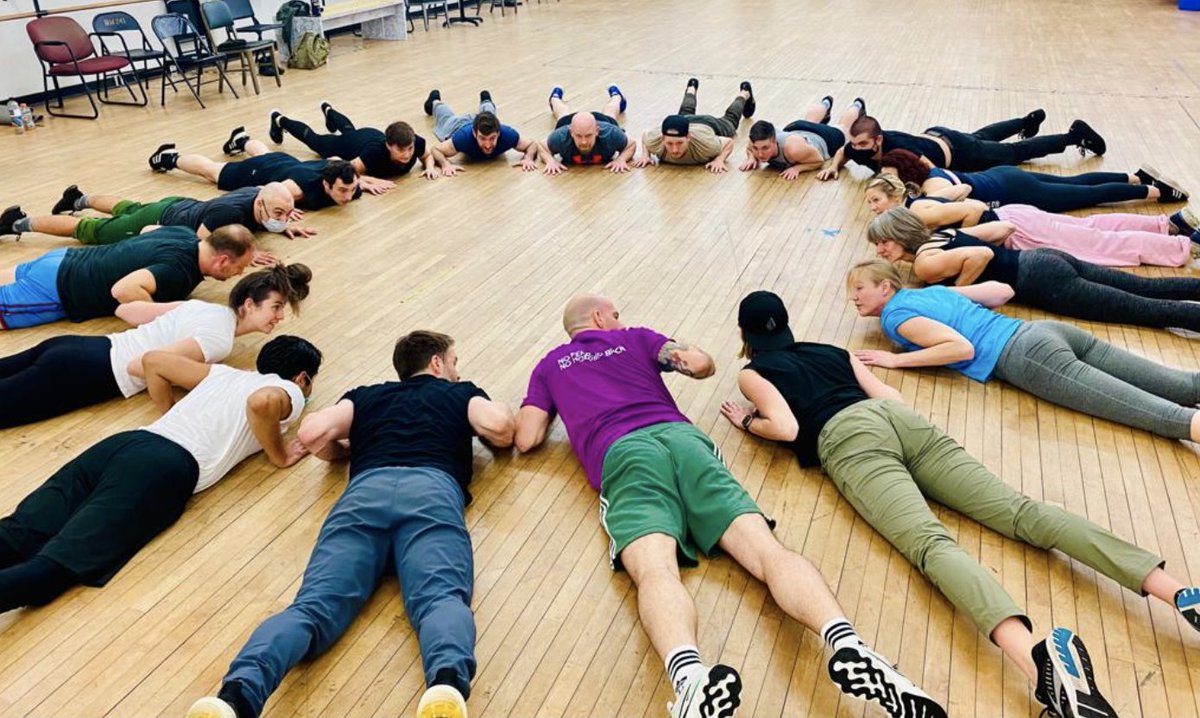 Get a taste of the Frantic Method by taking part in our Regional Introductory Training Course 💥
 
📅 Saturday 22nd July 2023, 10:00-17:00
📍 Royal Exchange, Manchester
💸 £100 Full Price / £80 Concession
🔗franticassembly.co.uk/workshop/intro…