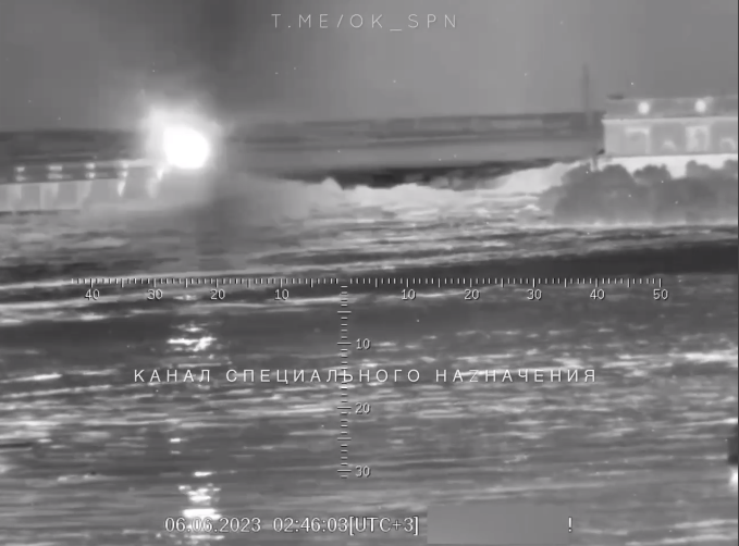 ghoeberx's tweet photo. @DefMon3 @scornthegreat Not entirely true. It appears in the very first frame of the explosion. I have used the original footage of the explosion and went through it frame by frame. It looks like a rocket or missile from the left-hand side of the explosion. Below are the first 3 frames of explosion. https://t.co/IMbfbPaZ8h