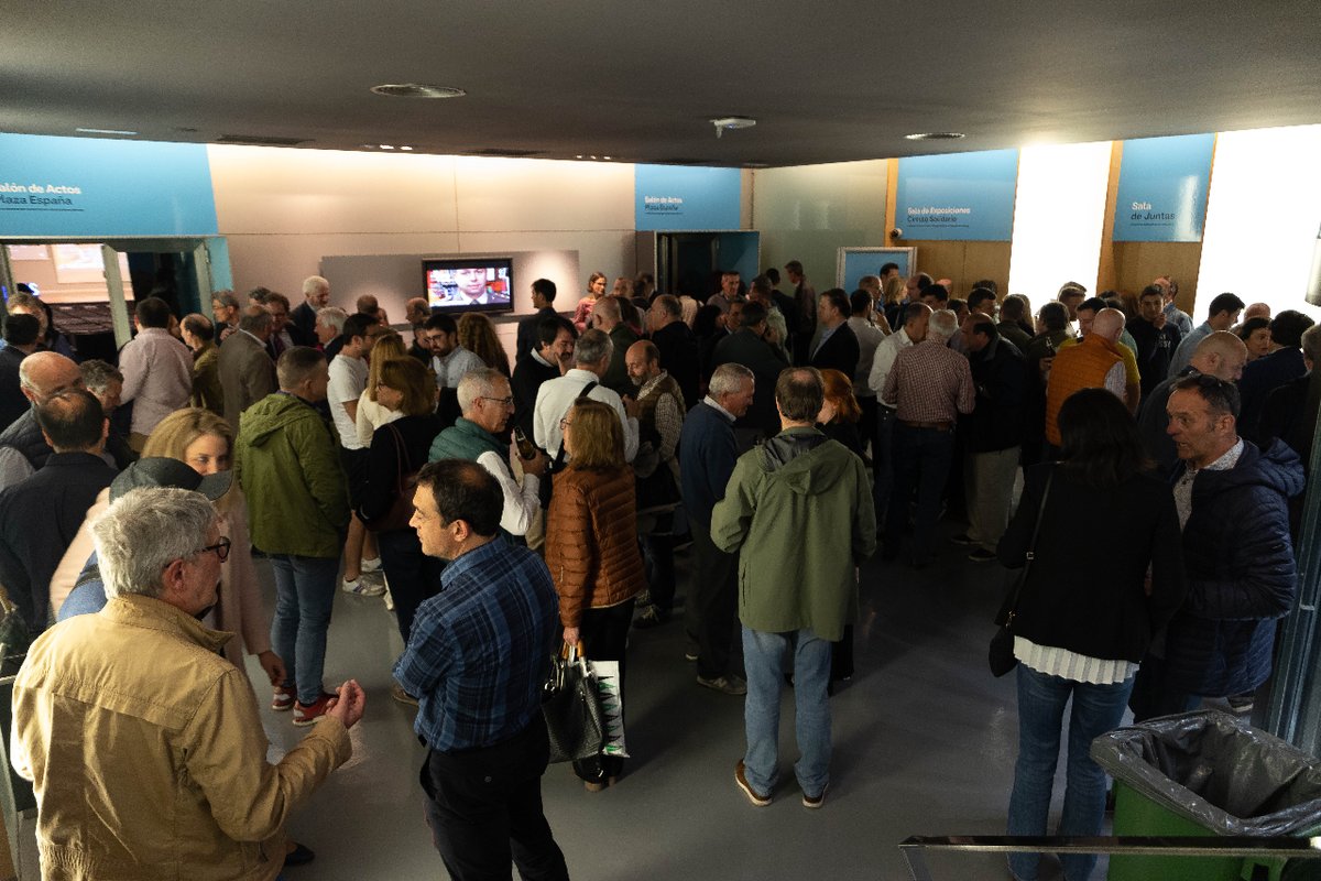 hubersxp's tweet photo. Os dejamos algunos de los momentos más representativos de la última jornada de #Hubers en la que Ángel Segundo Gómez nos habló de la inteligencia militar
Evento organizado por @FCirculoBurgos @ElDoceDigital y @AEPVBurgos
#inteligenciamilitar #eventonetworking #burgos https://t.co/L45C8xVYDI