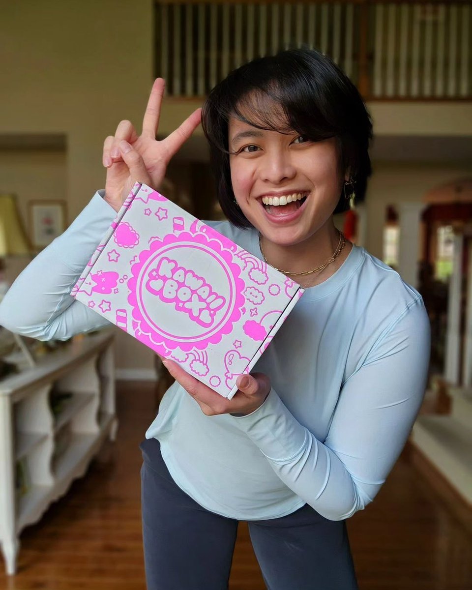 KawaiiBoxCo's tweet photo. 😁💖 kira.kabuki is all smiles with her Kawaii Box! 🎀🎁 Want to get a monthly dose of kawaii and happiness? Get it here 👉 https://t.co/OkL5GCavCQ
#kawaiibox #cuteitems #kawaiistuff #kawaiithings https://t.co/RgRlAnqGI9
