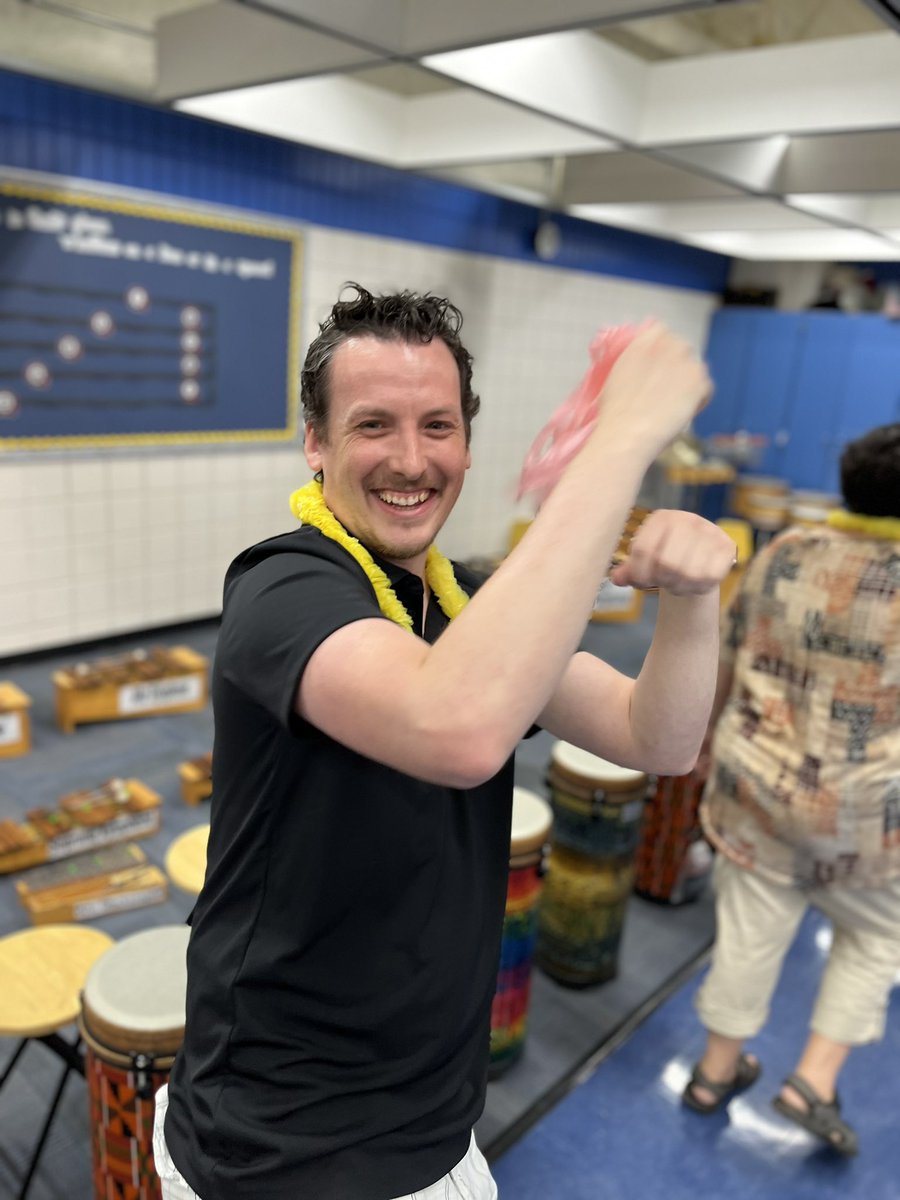 PacificJSchool's tweet photo. Exciting rhythms &amp; captivating tales🛢️ 
We welcomed our incredible musical guest, Dawn Muir for an immersive #Jamaican #drumming workshop. The rhythmic infusion of Jamaican beats transported our students and staff into a world of enchanting learning! @MbOrff #music #joy 🎶 https://t.co/9LdrWDV6EY