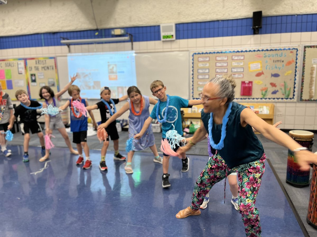 PacificJSchool's tweet photo. Exciting rhythms &amp; captivating tales🛢️ 
We welcomed our incredible musical guest, Dawn Muir for an immersive #Jamaican #drumming workshop. The rhythmic infusion of Jamaican beats transported our students and staff into a world of enchanting learning! @MbOrff #music #joy 🎶 https://t.co/9LdrWDV6EY