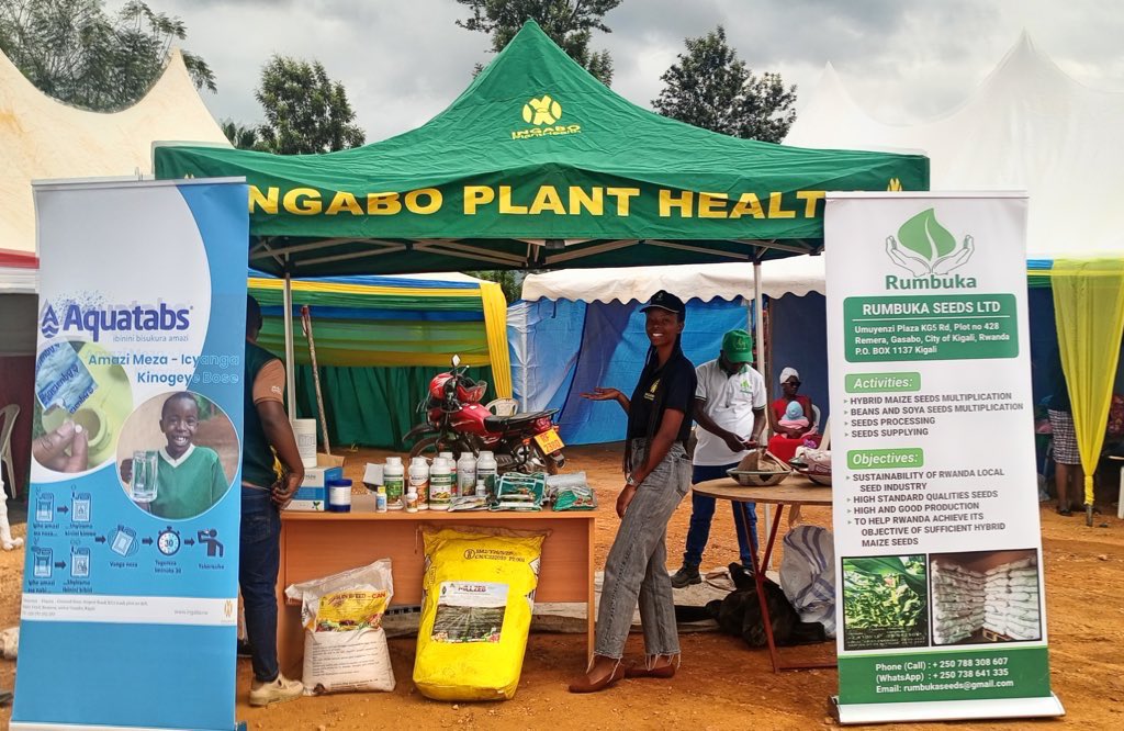 ingaboplant's tweet photo. Welcome to our stand in Kamonyi Agrishow.
#igisubizokubahinzi
#aquatabs
@RwandaAgri @RwandaAgriBoard @FAORwanda @RwandaSouth @Kamonyi @HcoeIsrael @RumbukaSeeds @FarmfreshRwanda https://t.co/VQoazrZHNG