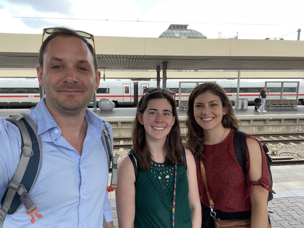 The Grey lab on the way to #EHA2023 via @hi_stem_lab for an afternoon meeting. Looking forward to @young_eha and #EHAgrooves