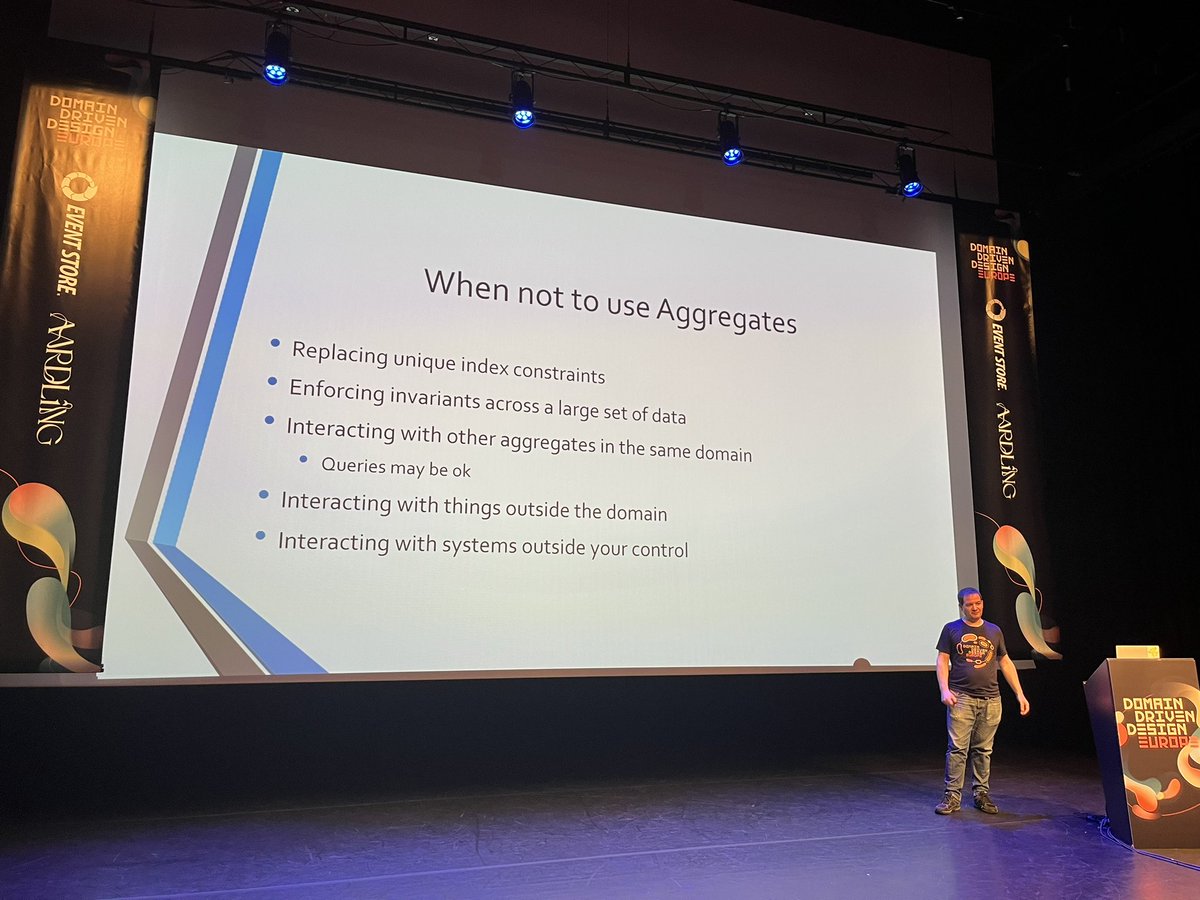 When and when not to use aggregates
@jageall #dddeu