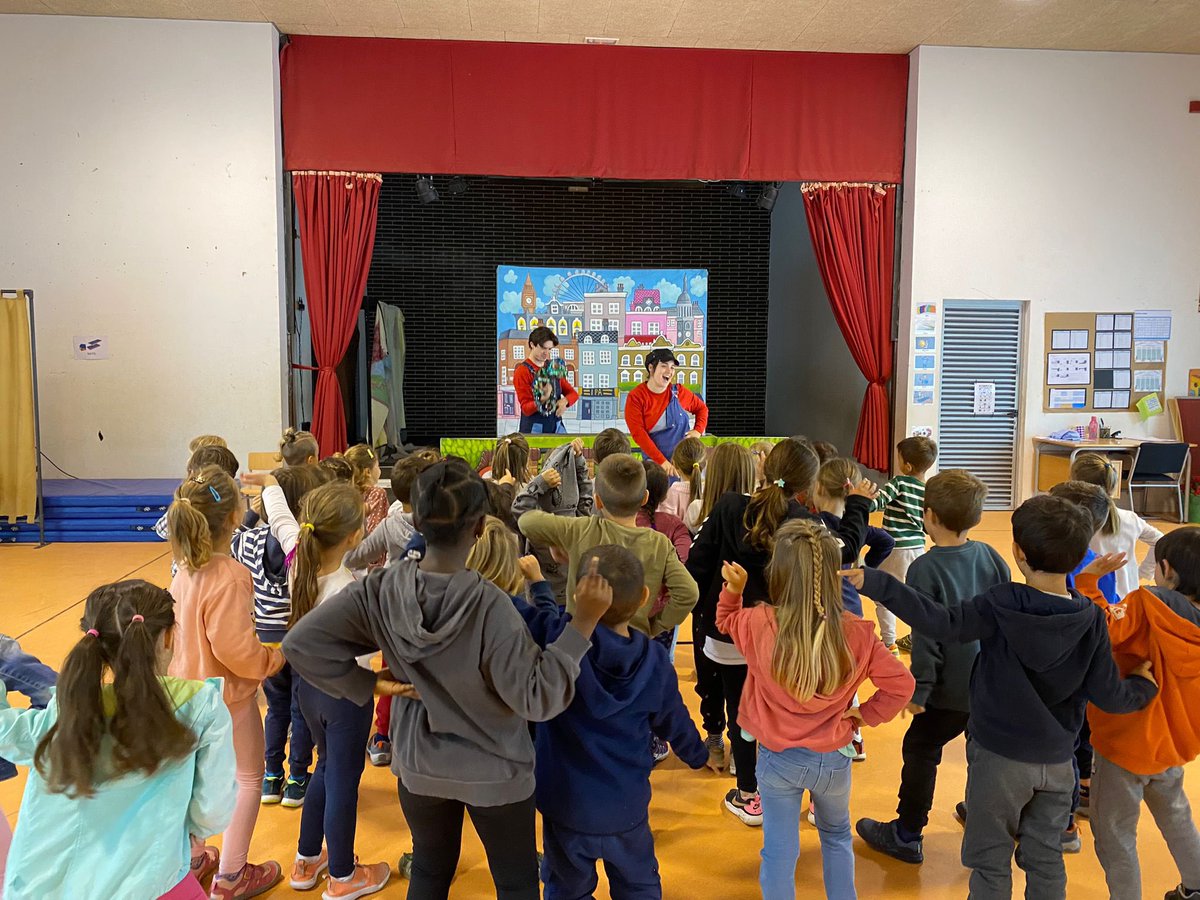 ipaproductions_'s tweet image. Aquest curs The Rat’s Tale ha estat tot un èxit 🤩 Ja estem preparant el curs vinent i ja tenim les reserves obertes!