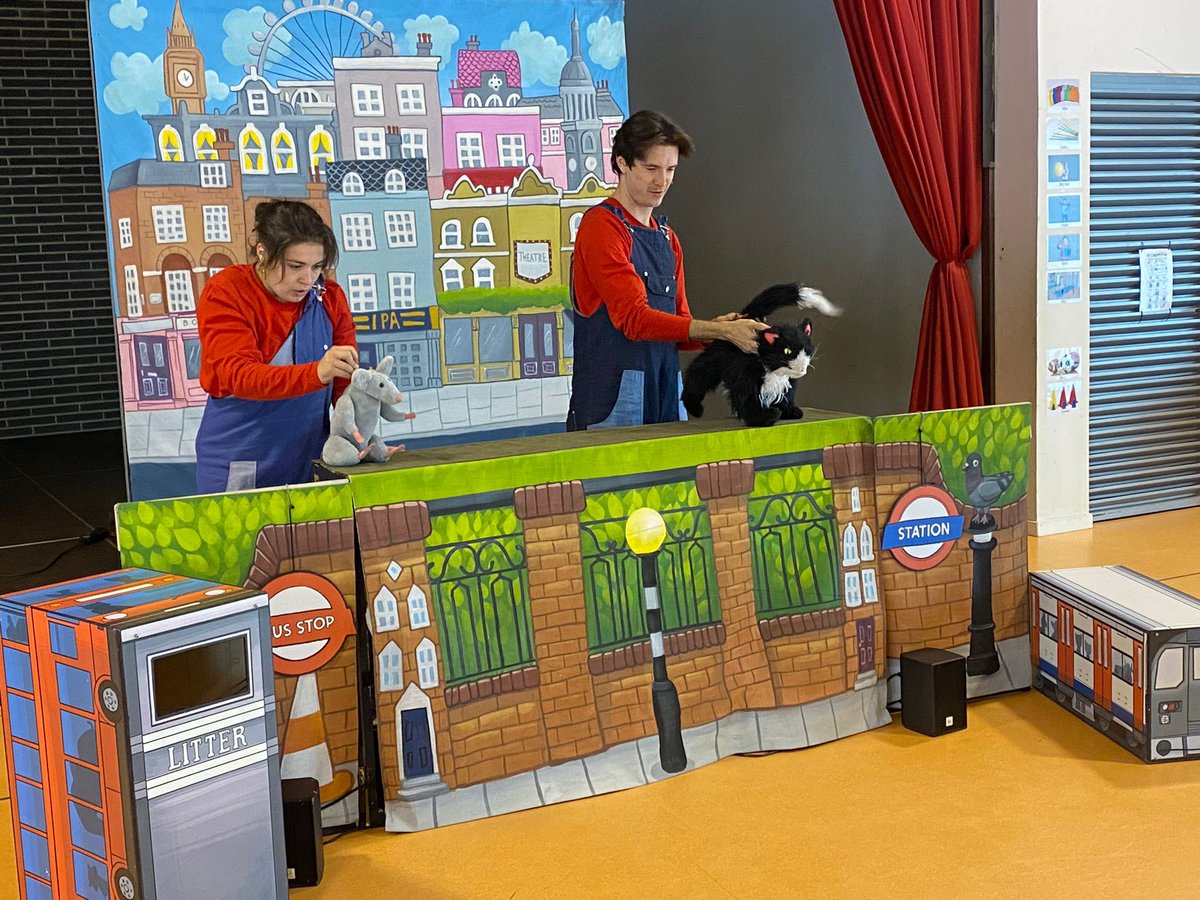 ipaproductions_'s tweet image. Aquest curs The Rat’s Tale ha estat tot un èxit 🤩 Ja estem preparant el curs vinent i ja tenim les reserves obertes!