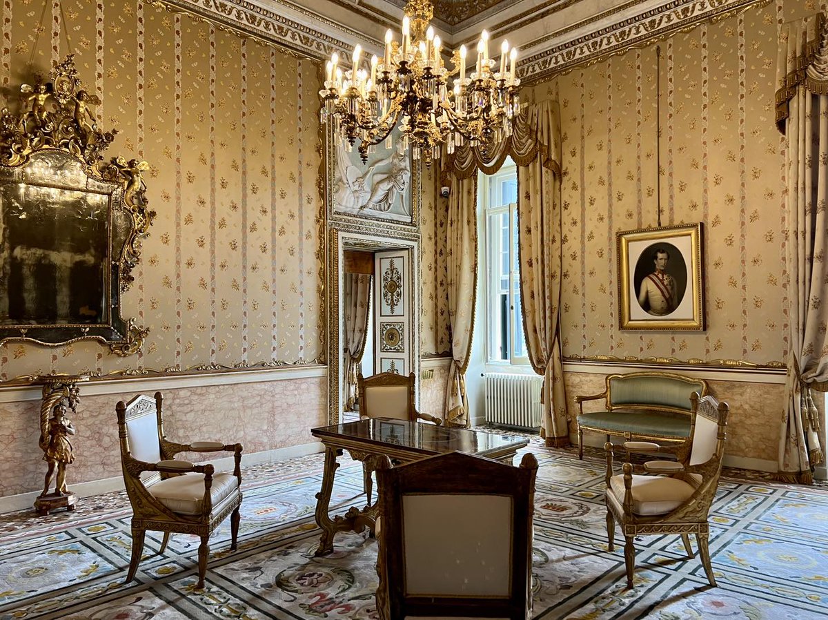 visitmuve_it's tweet photo. 🎉Domenica 11 giugno torna 𝐌𝐮𝐬𝐞𝐢 𝐢𝐧 𝐅𝐞𝐬𝐭𝐚!

✨Ingresso gratuito in tutti i Musei Civici di Venezia per i residenti dei 44 comuni della Città Metropolitana di Venezia e del Comune di Mogliano Veneto

🔗https://t.co/sP4vh7ou9M

#MuseiInFesta #visitMUVE @cmvenezia https://t.co/bfERBQD2zL