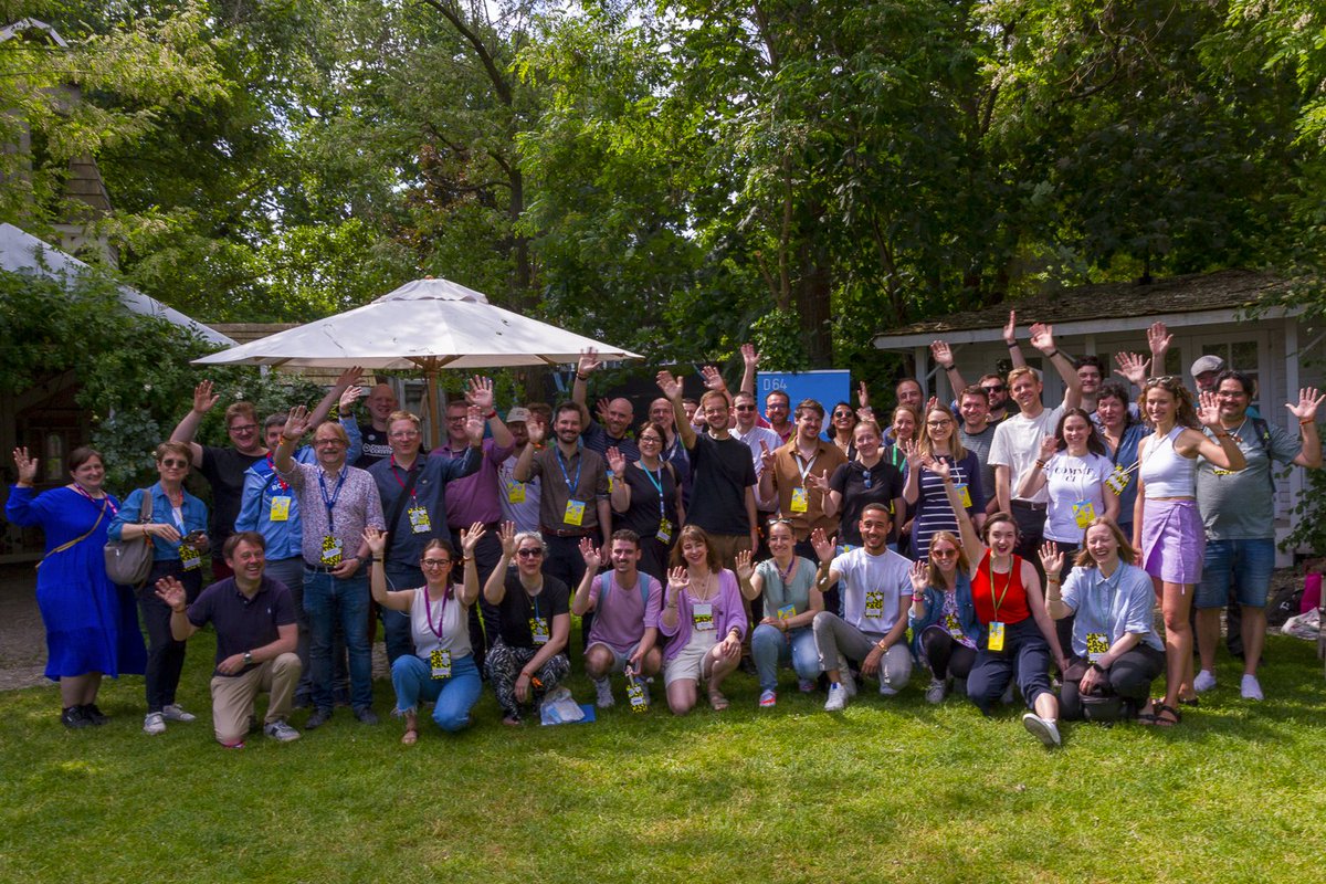 Viele bekannte, aber auch viele neue Gesichter heute Morgen bei unserem D64-Meetup auf der #republica23. Wir sind immer wieder baff darüber, wie viele Branchen-Expert:innen aus den verschiedensten Bereichen bei uns Mitglied sind und freuen uns, wenn diese sich vernetzen. #rp23