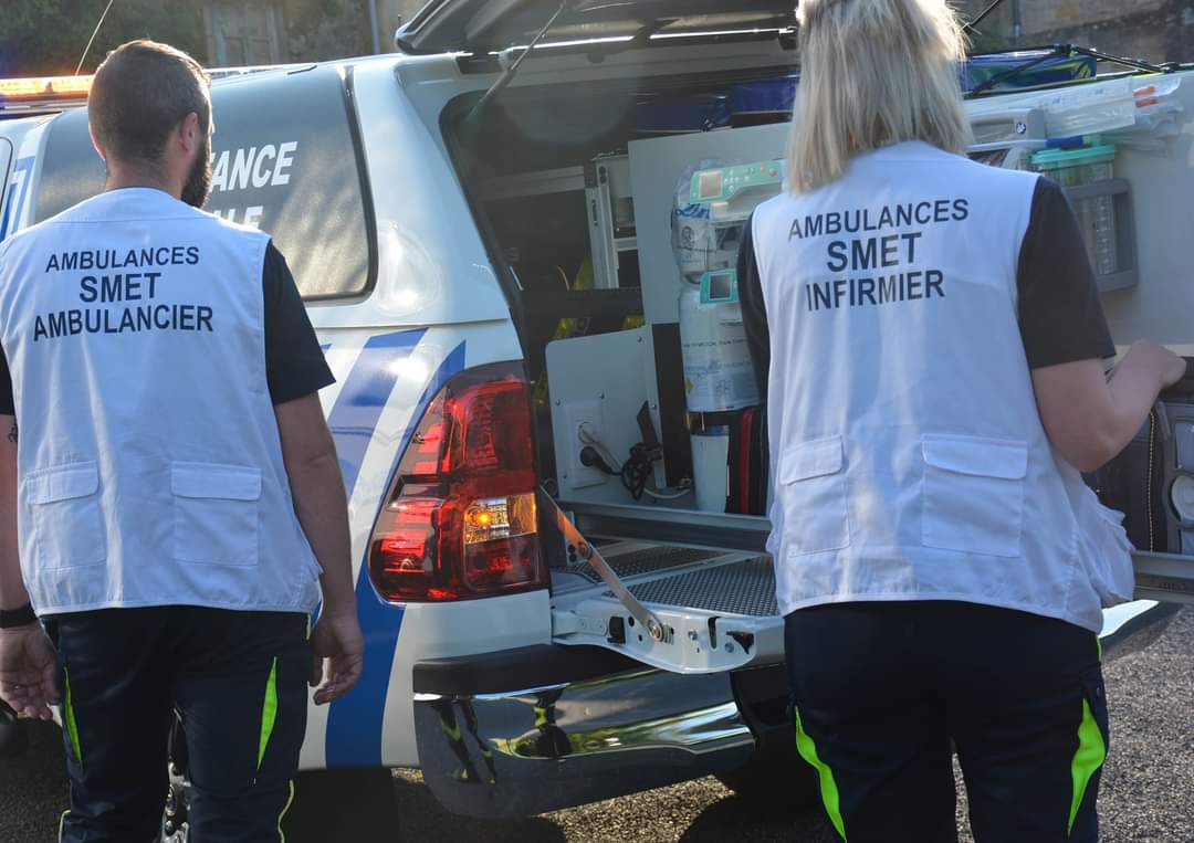 ambulancessmet's tweet photo. ➡️ En cette période estivale, nos équipes se préparent pour ce week-end, à l’occasion de l’Endurance quad 10H de Goncourt.
Nos Ambulances de S..https://t.co/IOwRRuLNfe
#AMBULANCESSMET #SECOURS #AMBULANCIER #AMBULANCIERE #INFIRMIER #INFIRMIERE #MÉDECIN #SERVICEMEDICAL https://t.co/e50cuNQIas