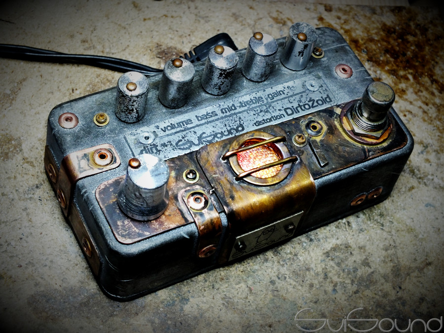 #DirtoZoid just dirt #distortion
#cyberpunk #postapocalyptic #industrial #guitarpedal #guitareffect