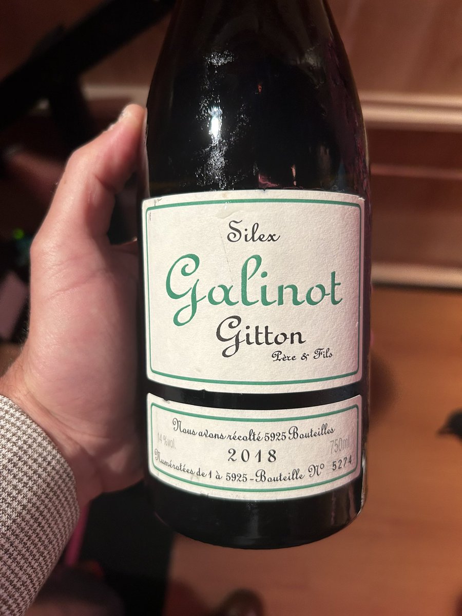 Fred’s Wednesday Wine Club

Domaine Gitton, Galinot Silex Sancerre 2018

#FWWC (full review on my insta)