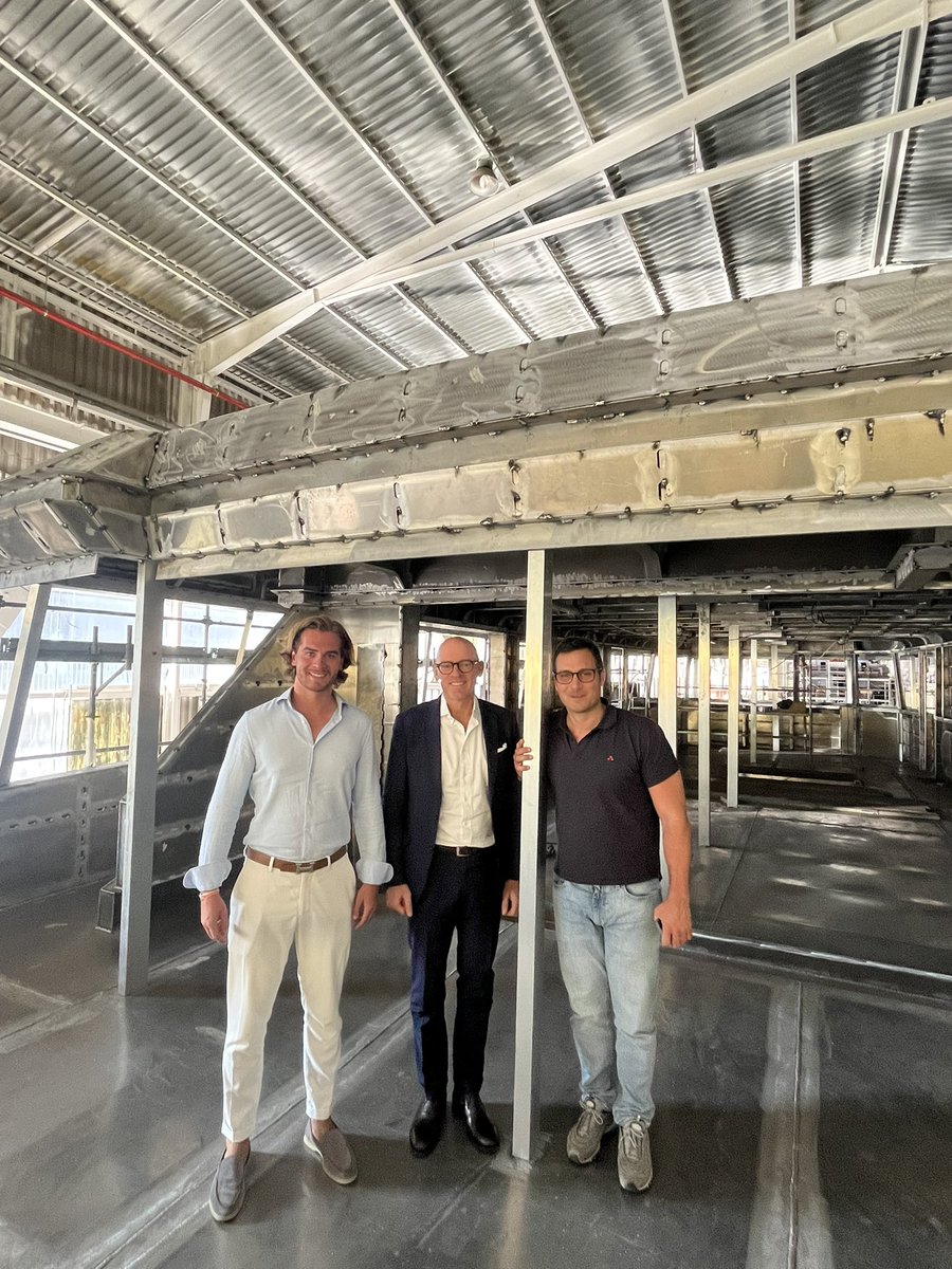 althaus_yachts's tweet photo. This week Althaus team visited the @Palumbo shipyard in Savona.

The construction of the CROSSOVER 42 is successfully advancing. The steel hull is scheduled for the end of June, while the aluminum superstructure is completed. Afterwards, the assembly of the two will take place. https://t.co/wD9zXTeBl8